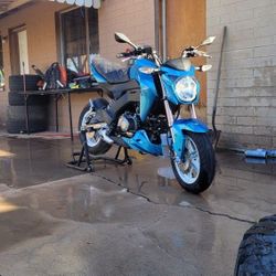 17' Kawasaki Z125 Pro 