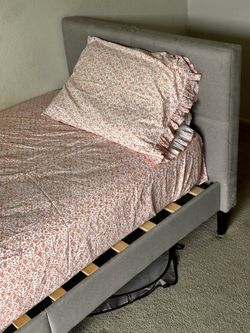 Twin bed