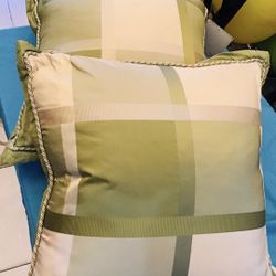 Set Cushions 
