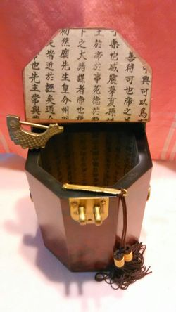 Asian jewelry box