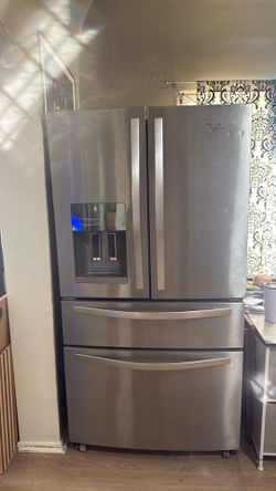 Whrilpool double door, bottom freezer with second draw