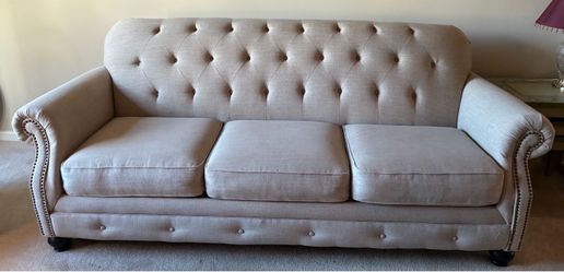 93” Rounded Arm Tufted Sofa