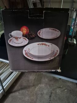 Porcelain holiday vintage set