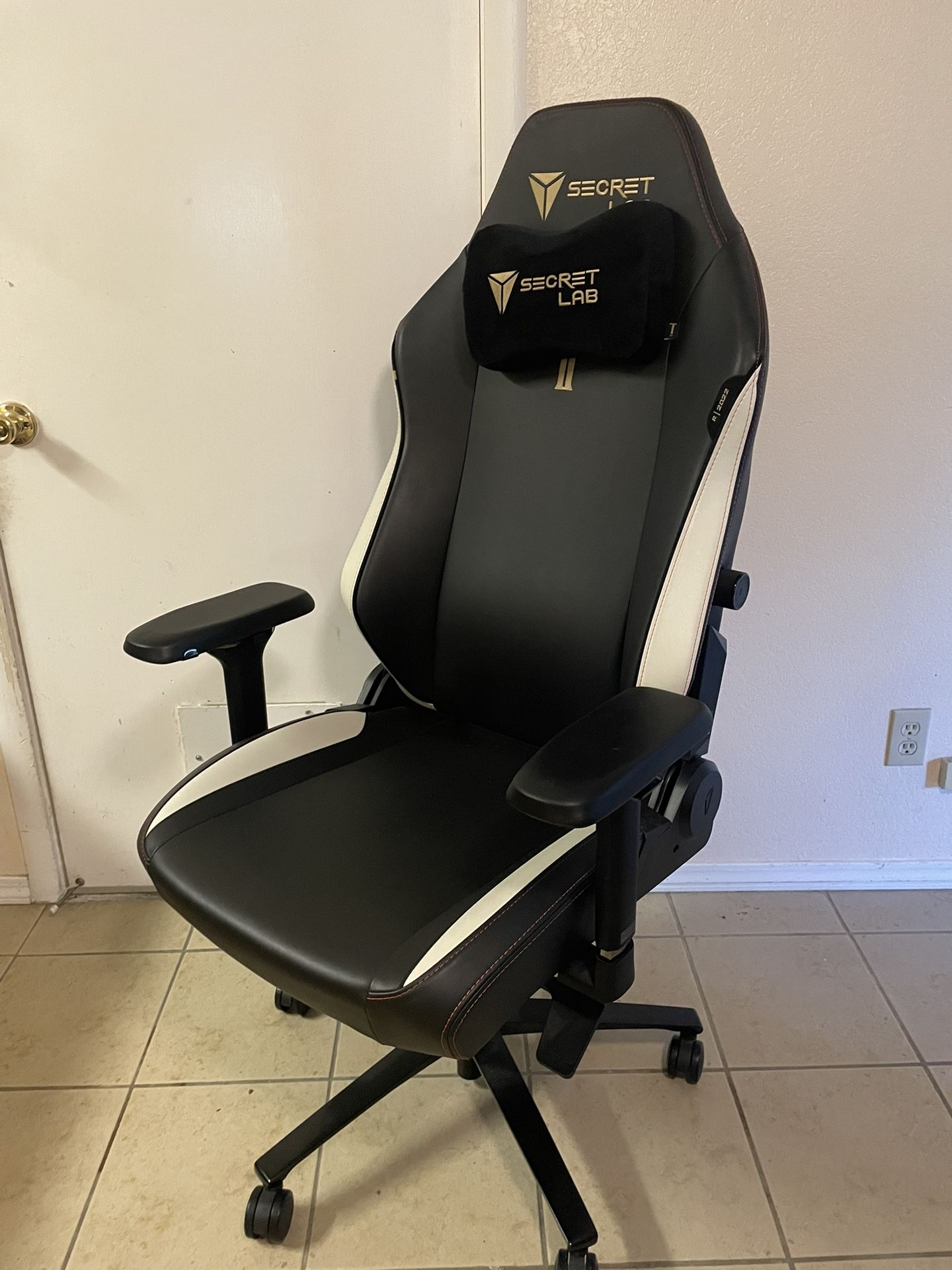 Secret Labs Titan Evo Gaming/office Chair.