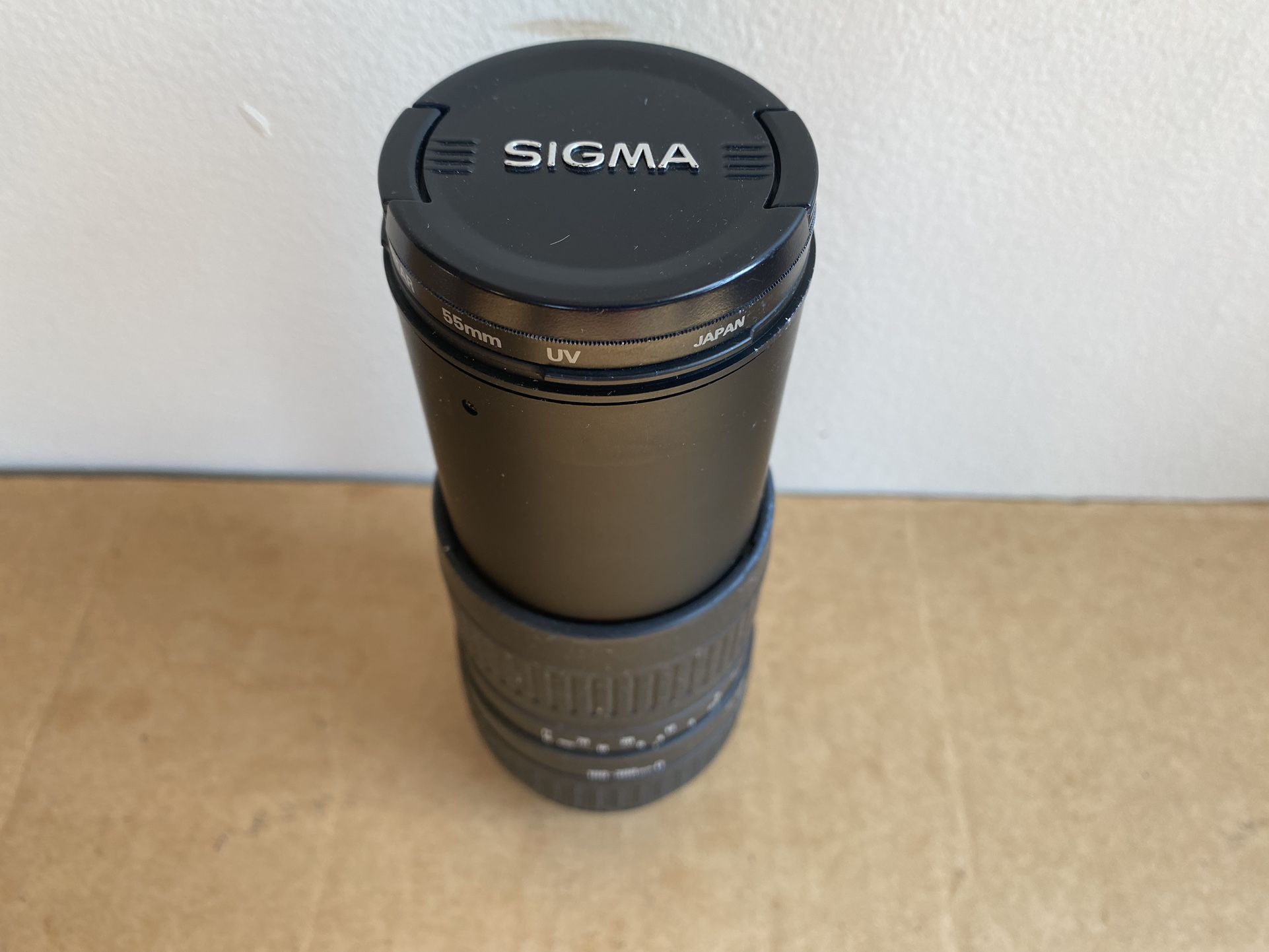 Sigma Zoom 100-300mm f/4.5-6.7 DL Lens