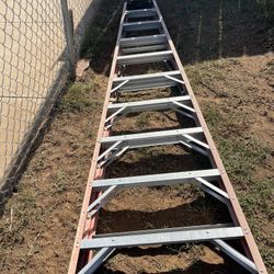 10 Ft Werner Fiberglass Ladder 