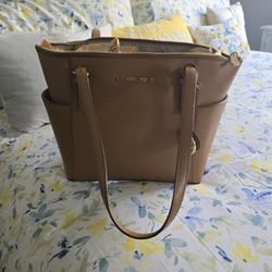 Michael Kors Purse Brand New With Dust Bag 