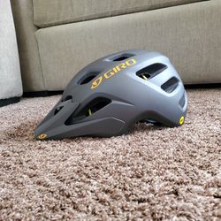 Giro MIPS Bike Helmet