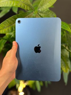 iPad 10th Gen - WiFi - 256GB