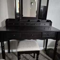 Vanity With Stool
