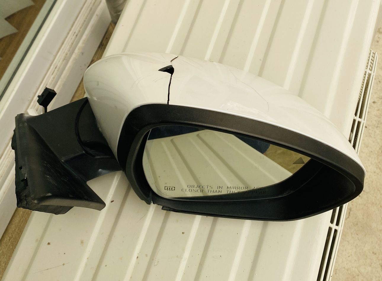 2017-2022 Alfa Romeo Stelvio Left Side View Mirror