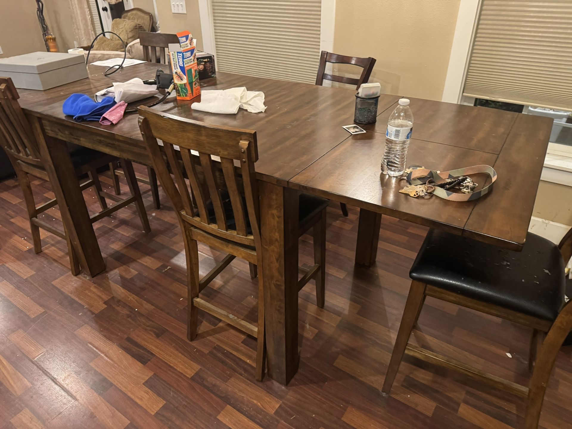 Table And Chairs Only 100!!!