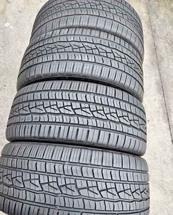 265 45 20 Continental tires Con 80% de Vida Las 4