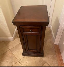 Buro  de Madera con USB  seminuevo