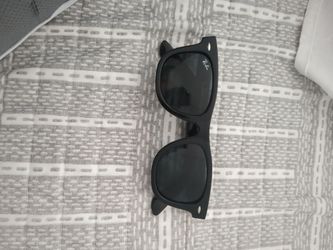Ray-Ban Wayfarer Sunglasses Black