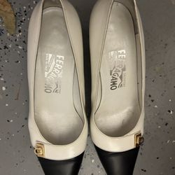 Authentic Ferregamo Shoes 