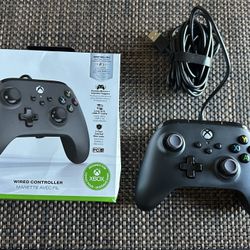 Wired Xbox Controller: Series X|S, Xbox One, Windows 10/11