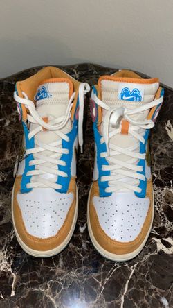 Nike Dunk High 6.0 Swan Metallic Gold Nike Size 10 Shoe Woman Girl