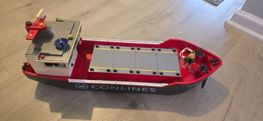 Playmobil  confines titan ship