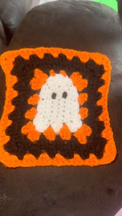 Ghost Granny  crochet