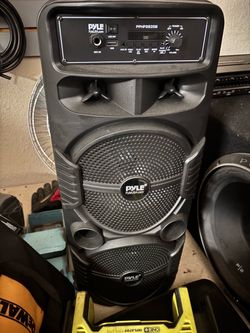 Pyle PPHP2835B Portable PA Speaker
