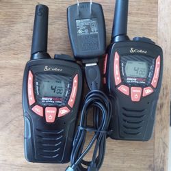 COBRA WALKIE TALKIE 22 CHANNEL 2-WAY 25 MILE RECHARGEABLE 