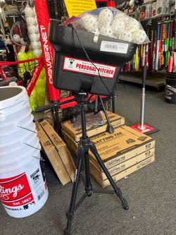 Personal Pitcher Whiffle Ball Pitching Machine Great Condition