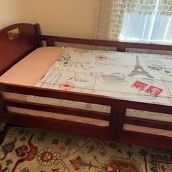 2 Twin Bed And Mattress