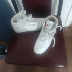 Reebok Classic High Tops Brand New Size 8