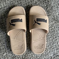 Men’s PUMA slides *New $8 Size 9
