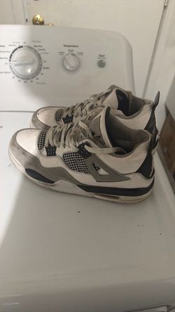 Jordan 4s