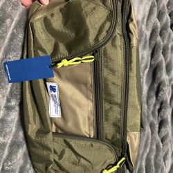 Undefeated Waist Bag