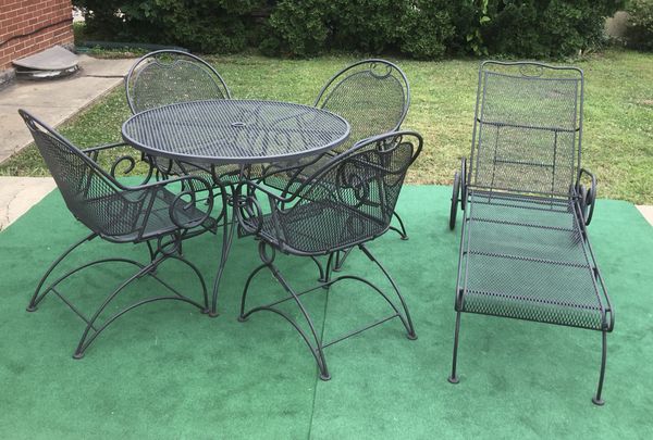 Wrought Iron Chaise Lounge With Cushion | Home Decoration