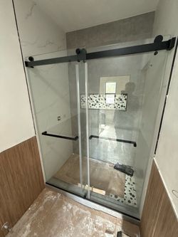 Shower doors with install