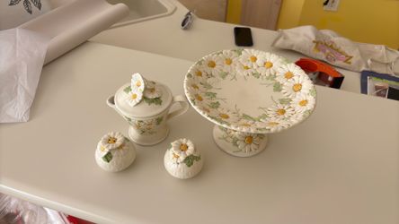 Vintage Poppytrail Metlox Creamer and Salt/Pepper