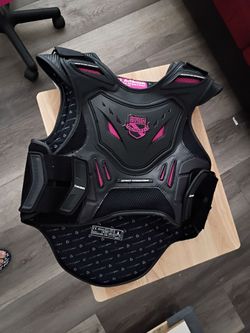 Motorcycle vest for women