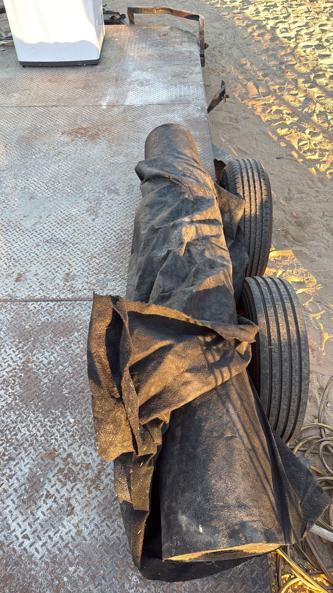 68 Pounder Black Fabric For Artifical Grass