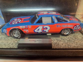 Richard Petty #43 STP NASCAR Die-Cast Model Car