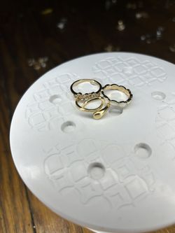 3 gold rings