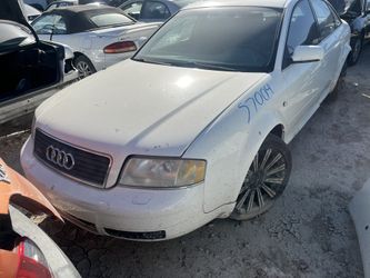 2000 audi a6 (FOR PARTS)
