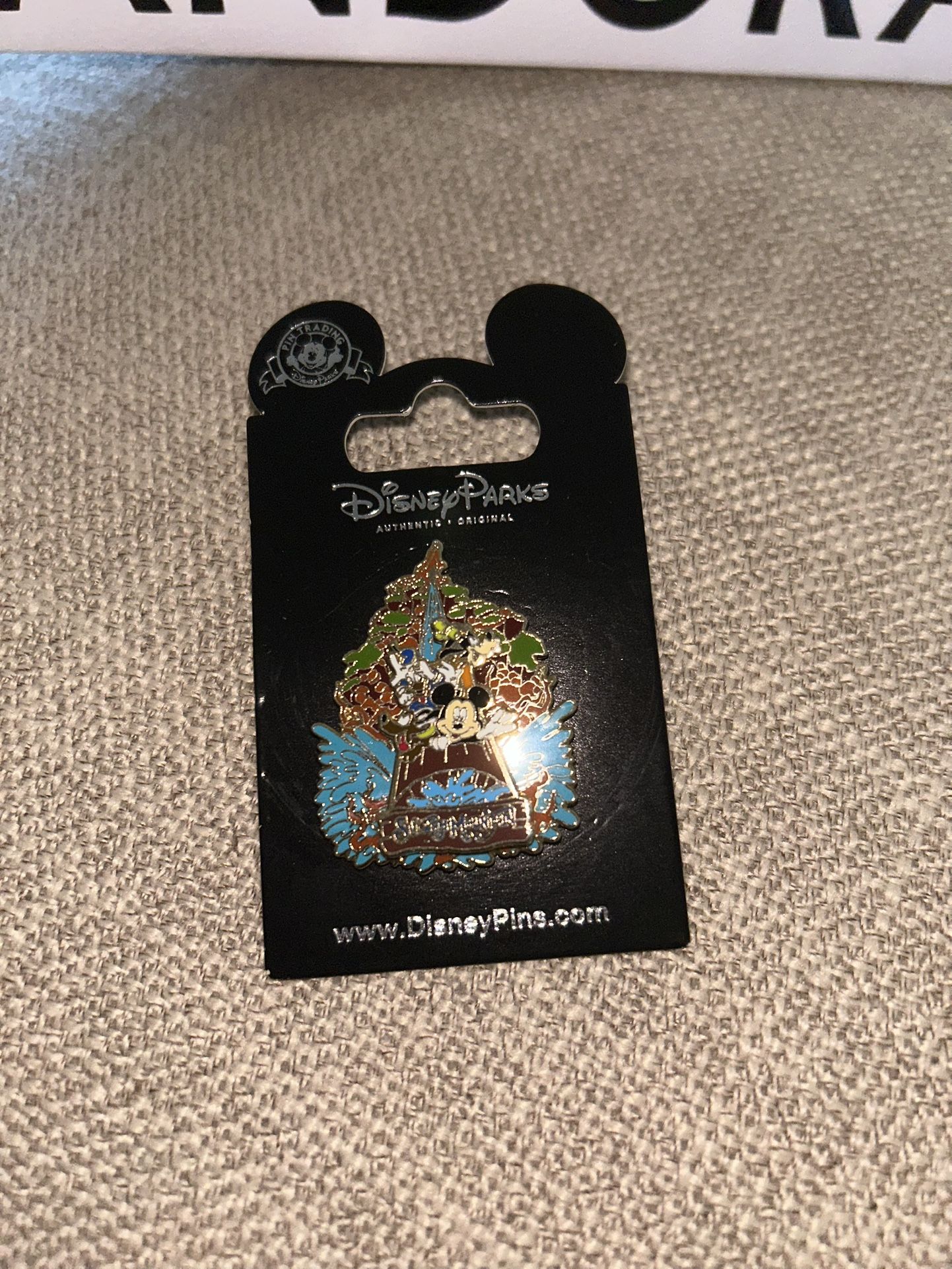 Disney Parks Collectible Pin