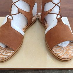 Lucky Brand Women's Feray Flat Sandal
 7.5