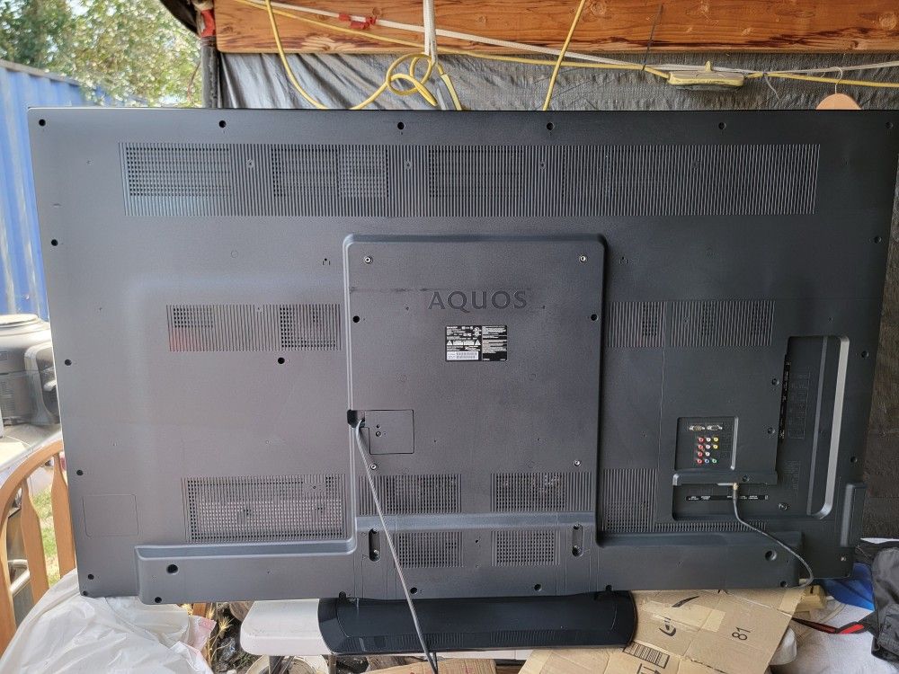 Sharp Aqueos Tv