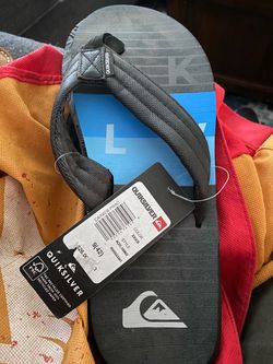 Quiksilver Carver Print Flip Flops Size 9