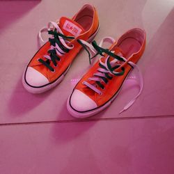 Ụniverity of Miami converse