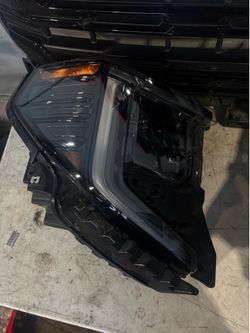 2023 GMC Sierra Elevation OEM Headlights