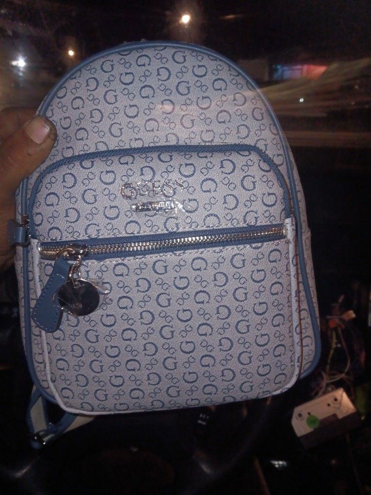 Guess Backpack 50$