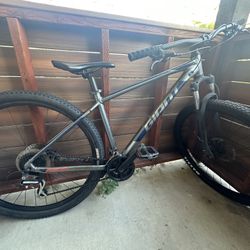 Giant Talon 29