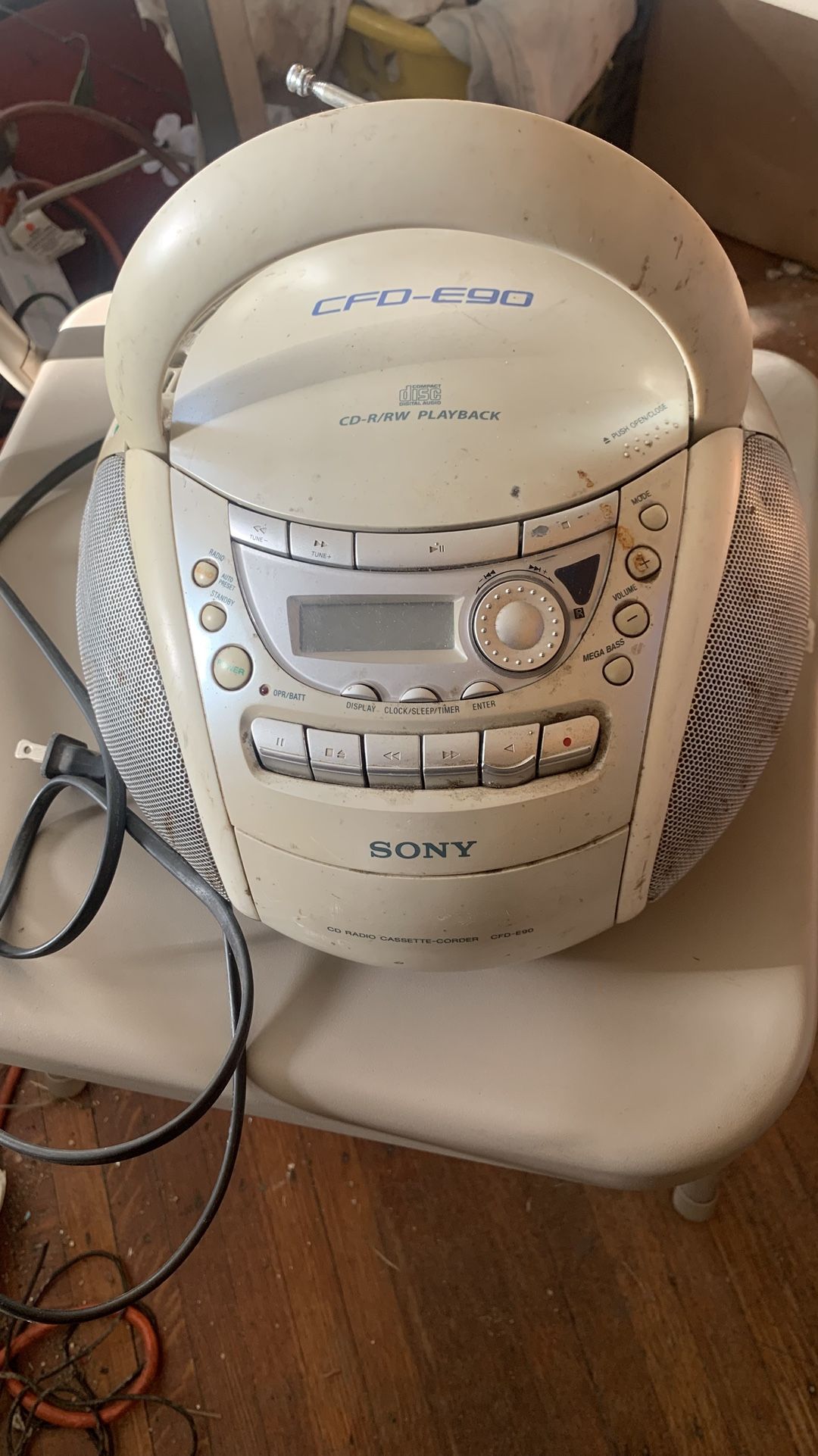 Portable Sony AM/FM Stereo Receiver -CD Player Cassette Tape Player