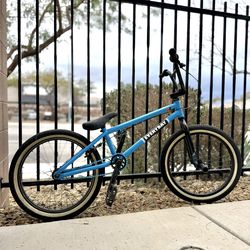 Upgraded SE Bikes "Everyday" 20" BMX + Extra Tubes!